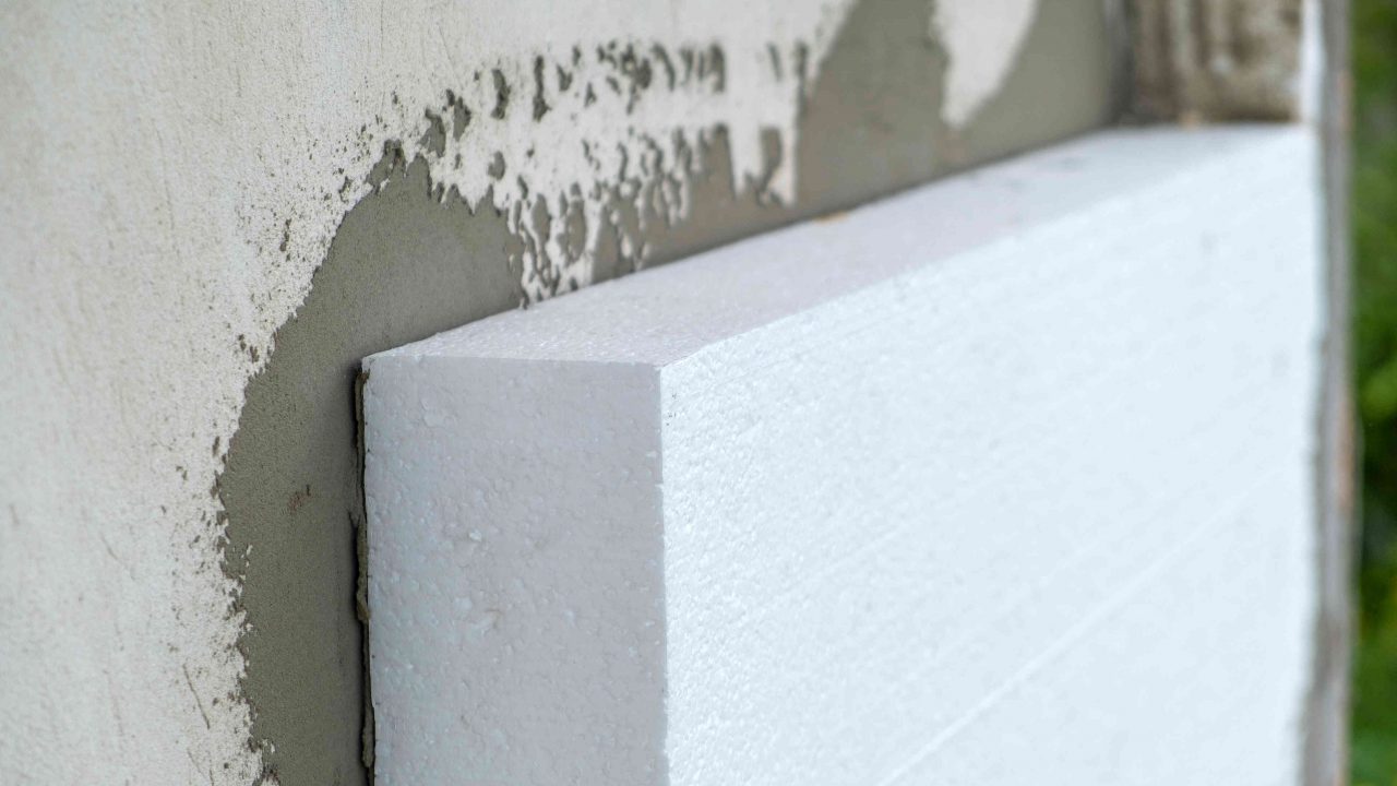installation-styrofoam-insulation-sheets-house-facade-wall-thermal-protection-(3)_optimized
